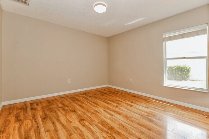 Building Photo - 11635 Leda Ln