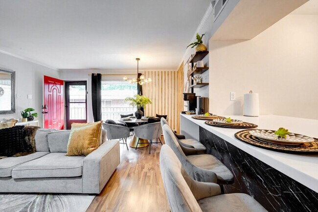 Building Photo - 4368 Cedar Springs Rd