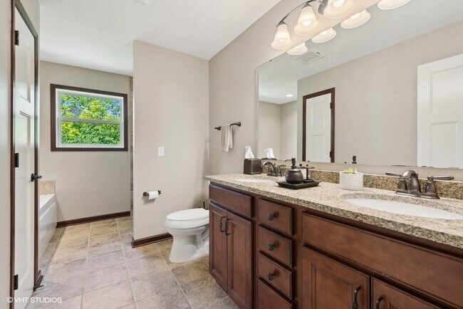 Double Vanity in Master - 4505 Yellowstone Ln N