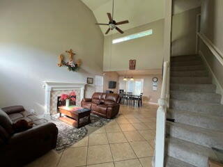 Building Photo - 218 Woodland Park Cir