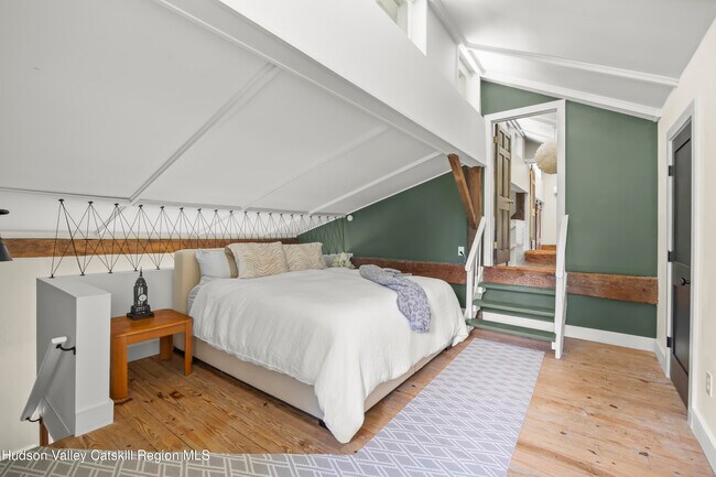 Building Photo - 1977 NY-295