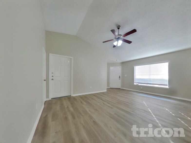 Building Photo - 3254 Kelling St