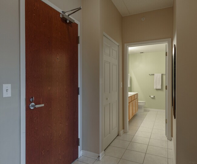 Building Photo - 6420 Double Eagle Dr