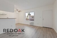 Building Photo - 15500 1/2 Foothill Blvd-27