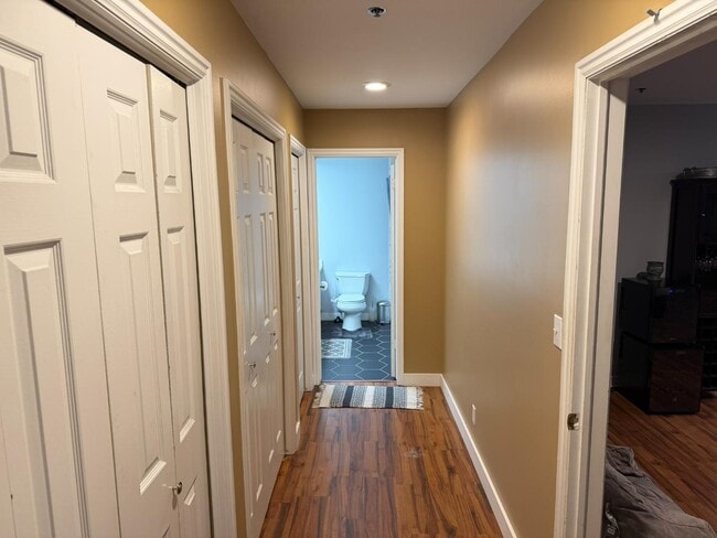 Building Photo - 44 W Broadway