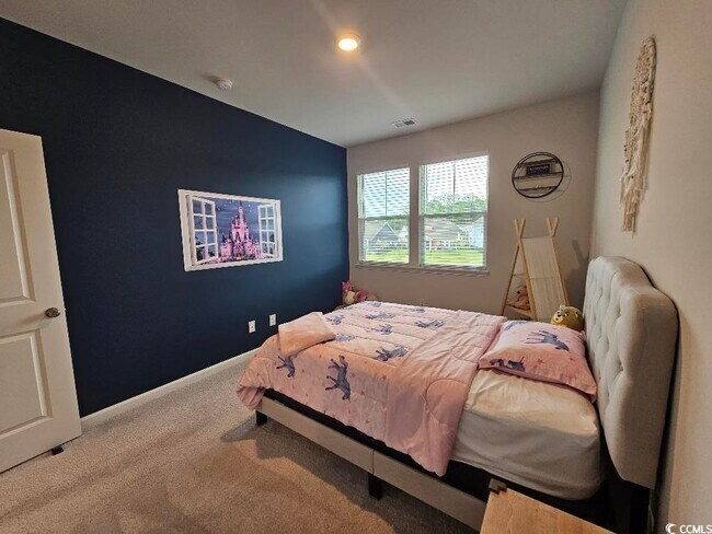 Building Photo - 2602 Blue Crane Cir