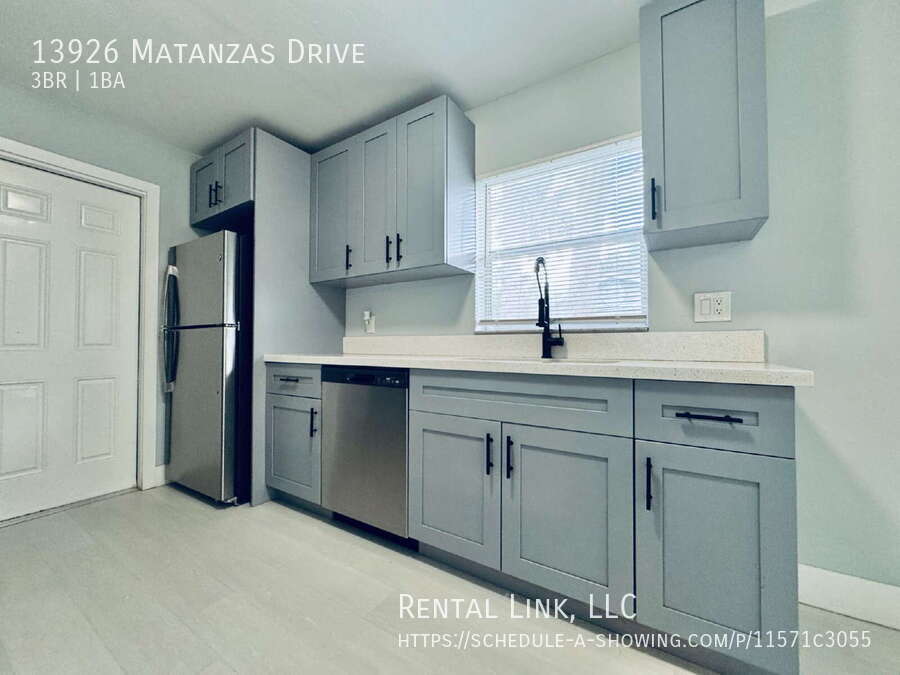 Building Photo - 13926 Matanzas Dr