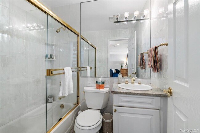 Building Photo - 422 Oceanfront