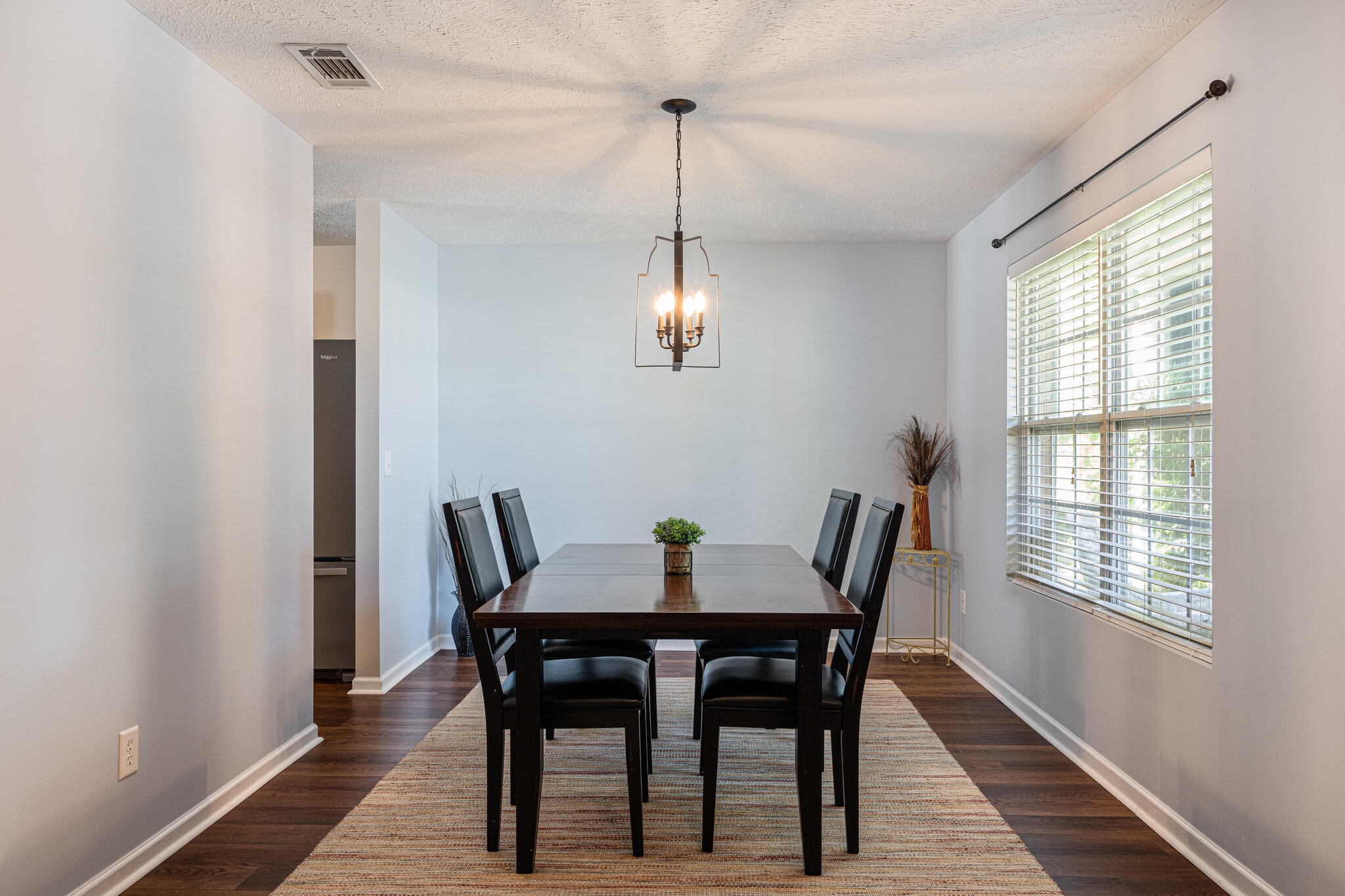 Dining Room Dimensions: 10 X 15 - 3636 Blaze Dr