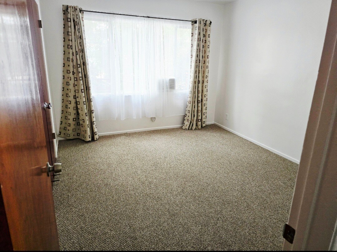 Bedroom one - 1610 Preuss Rd