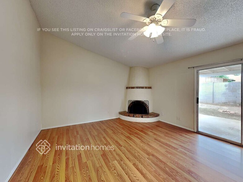 Building Photo - 246 W Kristal Way