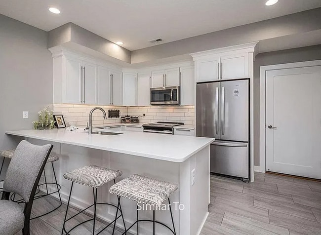 Building Photo - 2342 SE Parkview Crossing Dr