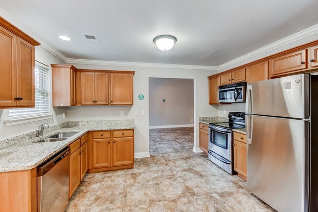 Building Photo - 169 Stonebriar Dr