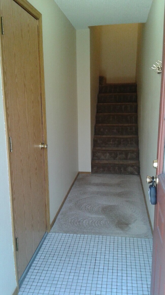 Building Photo - Available Now! "Charming 2-Bed Townhouse with Fireplace Oasis on South Trenton Street!"