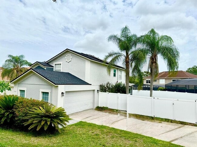 Building Photo - 7727 Glynde Hill Dr