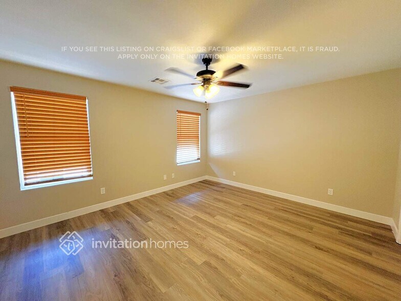 Building Photo - 7912 Point Oaks Ct