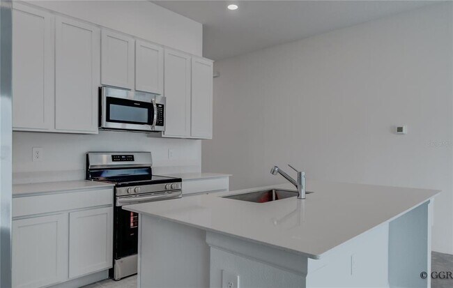 Building Photo - 4986 Worchester Dr