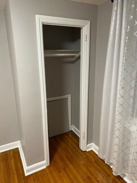 Building Photo - 6708 Montgomery Ave