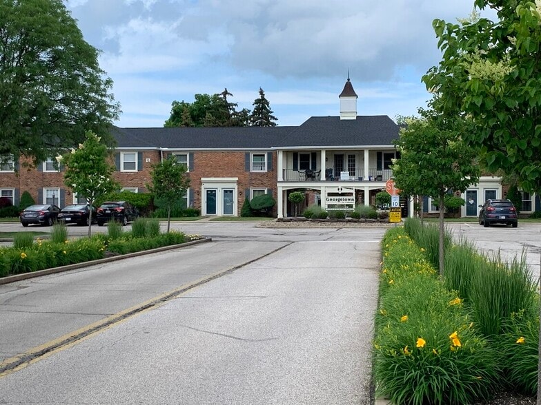 Building Photo - 5713 Spotswood Dr