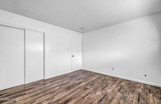 Building Photo - 1640 York Wy