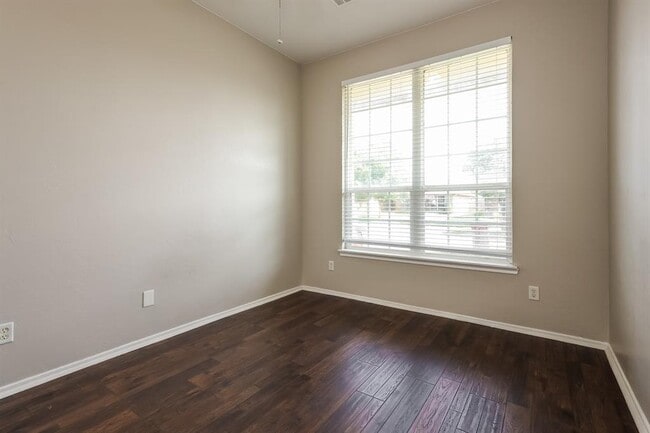 Building Photo - 2513 NW 179th Ct