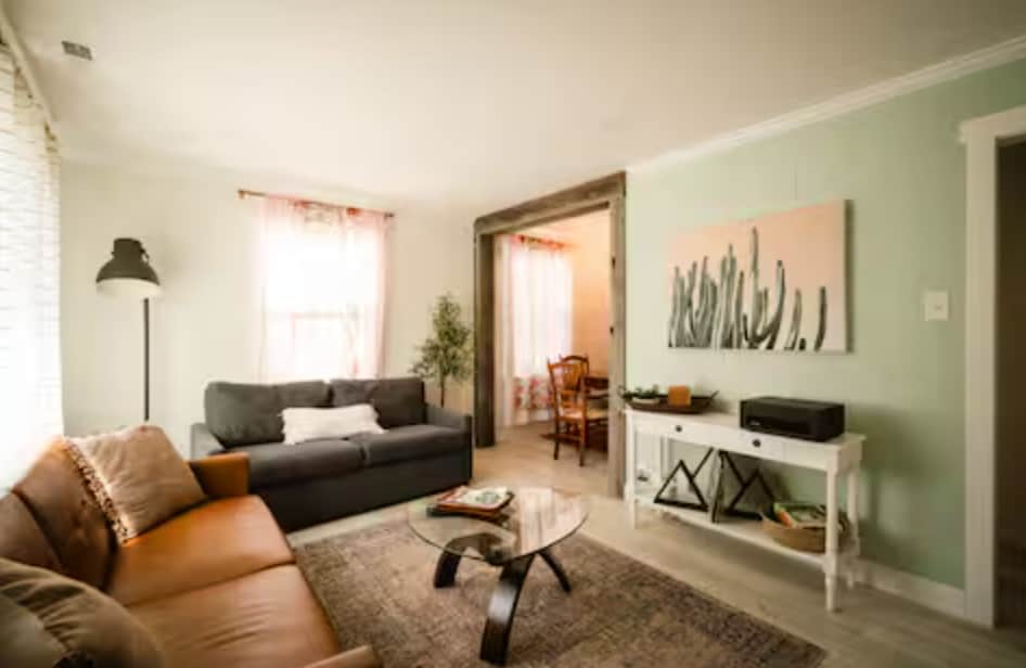 Living Room - 769 S Denver St