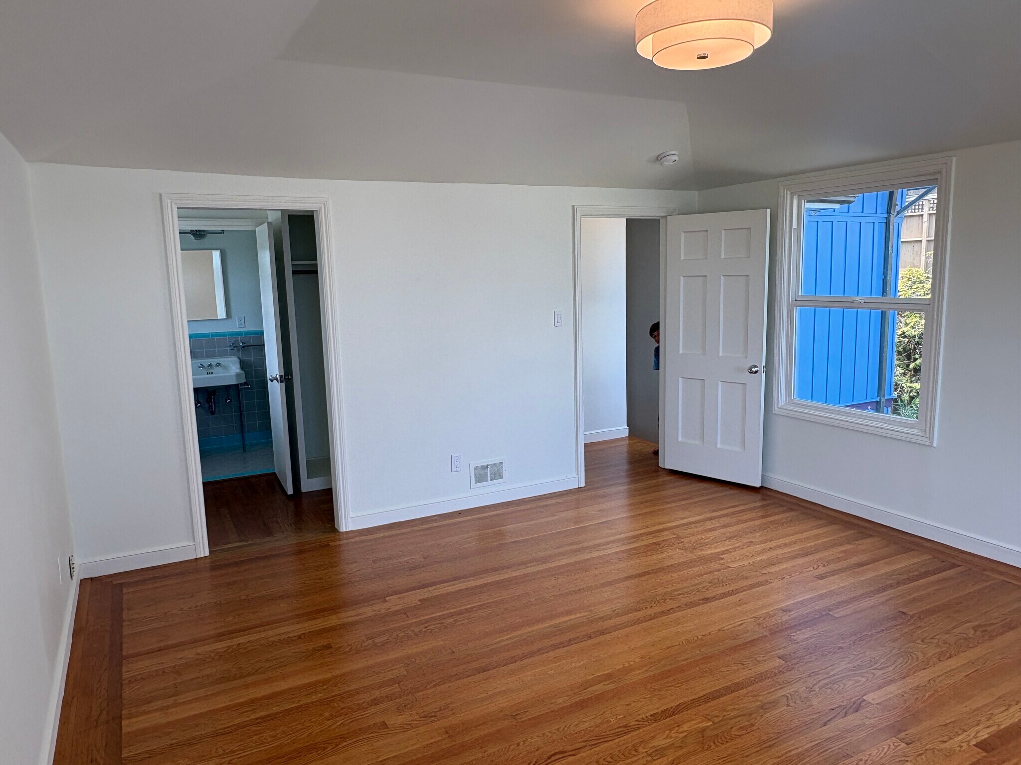 Building Photo - 1703 Funston Ave