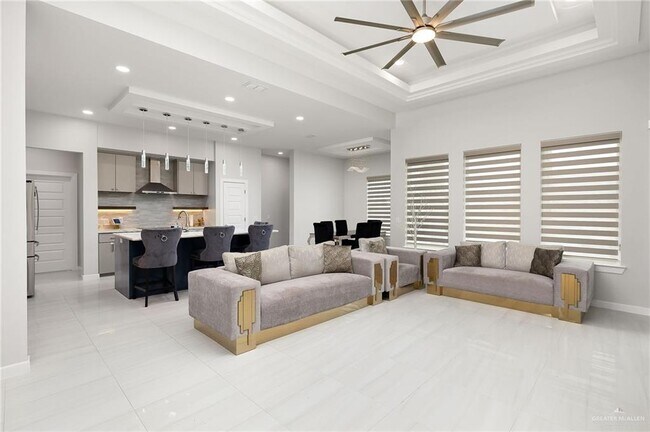 Building Photo - 24 Zenker Ave