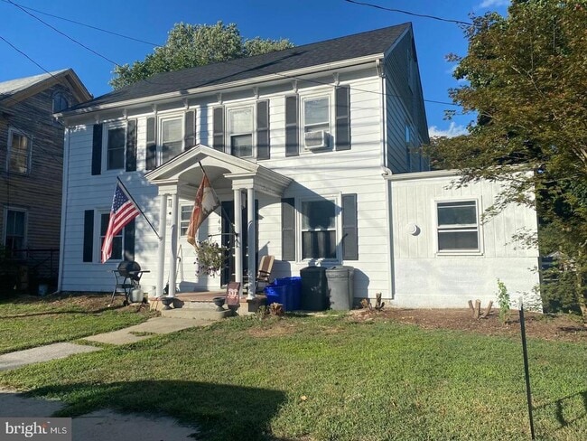 Building Photo - 149 S Main St