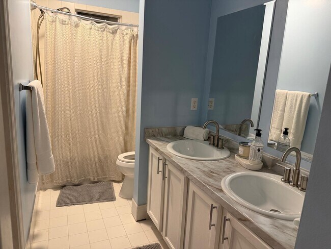 Building Photo - 13428 Georgian Ct