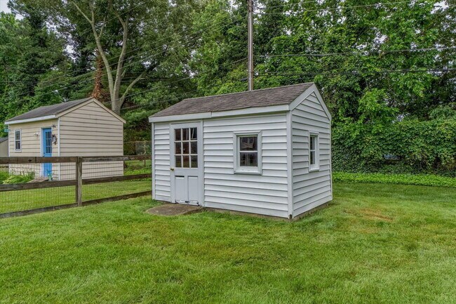 Building Photo - 8407 Pamela Dr