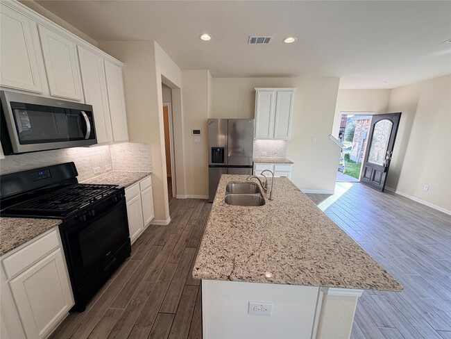 Building Photo - 13106 Leisure Cove Dr