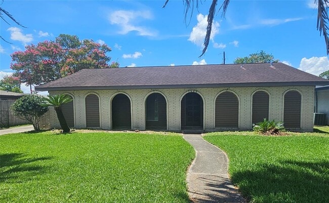 Primary Photo - 3008 Tipps Dr