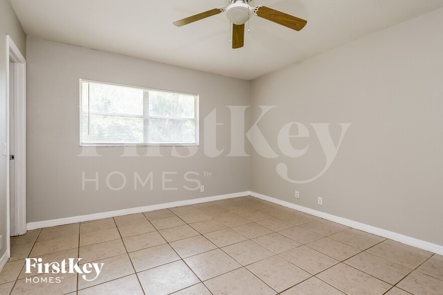 Building Photo - 196 Durrell Cir