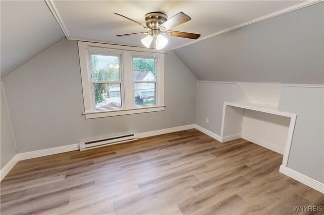 Building Photo - 118 Pries Ave