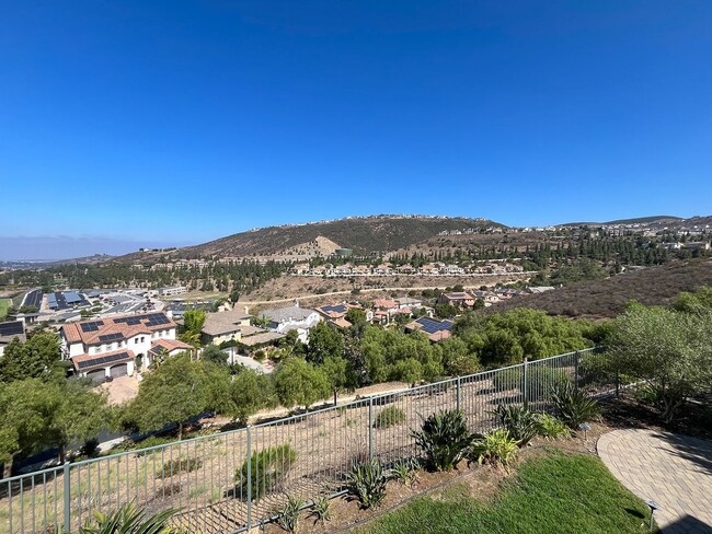 Building Photo - San Elijo Hills 5 Bedroom Ocean View Home!