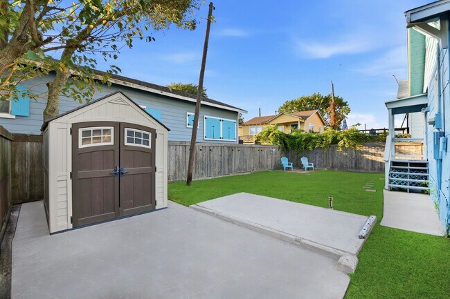 Building Photo - 2415 38th St