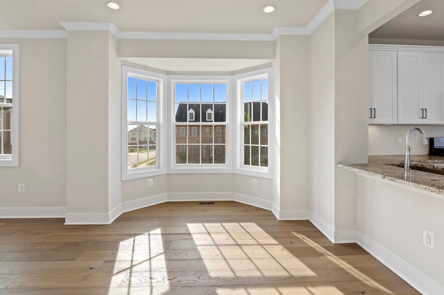 Building Photo - 23149 Dunlop Heights Ter