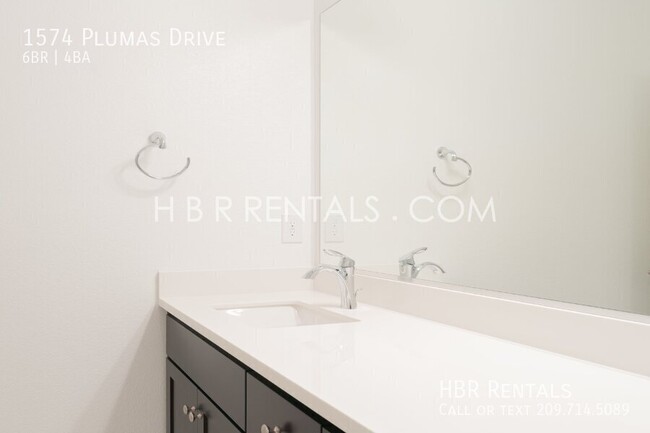 Building Photo - 1574 Plumas Dr