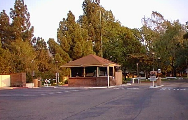 Building Photo - Leisure Village 55+ Gated Community