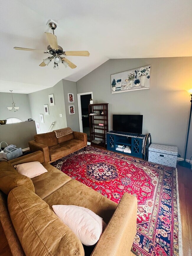 Building Photo - Updated 4 bedroom, 3 bath Home in Christiansburg