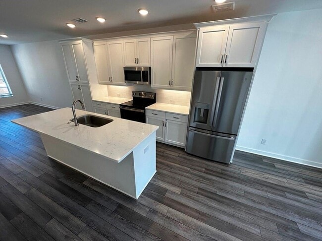 Building Photo - 519 Burton Dr