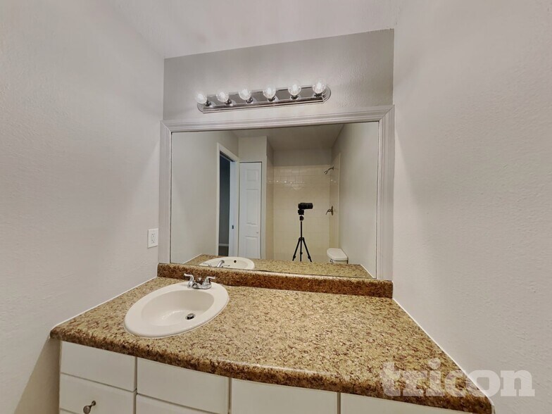 Building Photo - 2018 Whispering Sands Ct