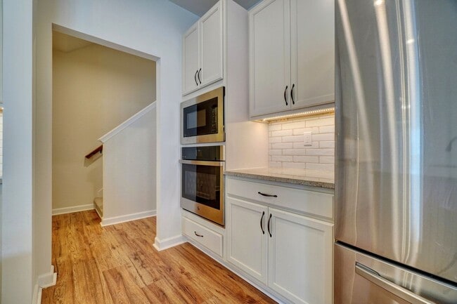 Building Photo - 4 bedroom condo in Suffolk