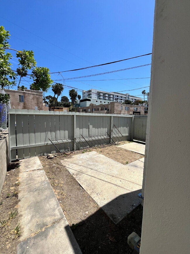 Building Photo - $1,775 - 1 Bed 1 Bath Fully Renovated Apartment within a Gated Complex in City Heights