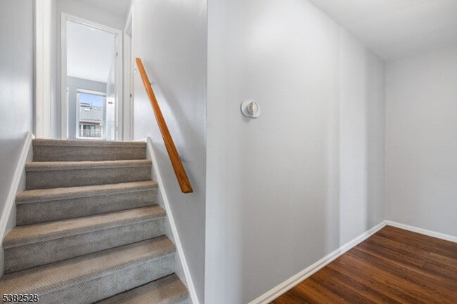 Building Photo - 3524 Richmond Ct