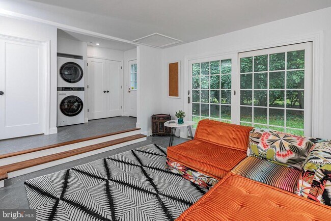 Building Photo - 3051 Lawrenceville Rd