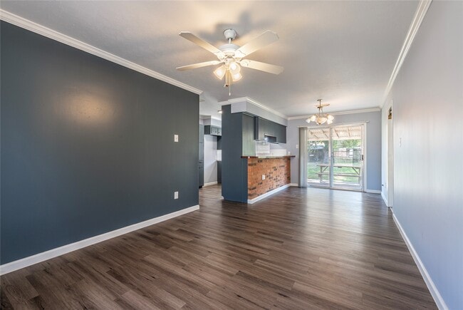 Building Photo - 10914 Keese Dr