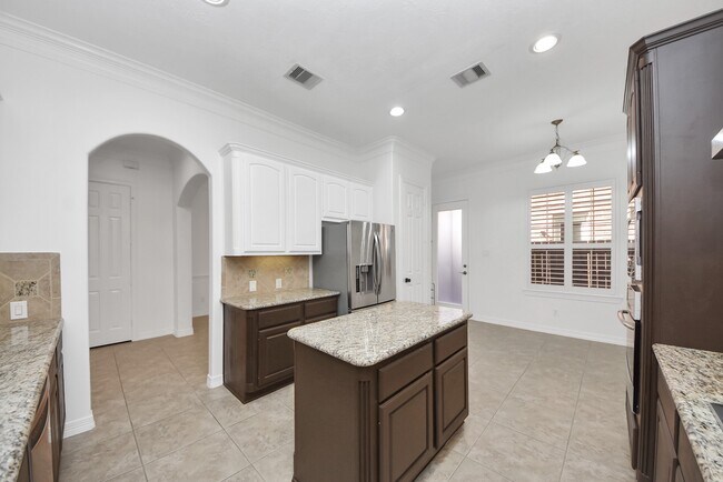 Building Photo - 1510 Olive Park