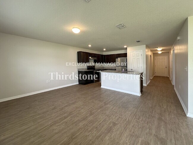 Building Photo - 37 Wood Amber Ln